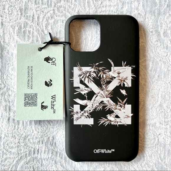 NIB OFF-WHITE iPhone 11 Pro case - Picture 1 of 3